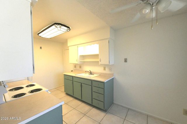 10118 N 97TH Drive A, Peoria, AZ 85345