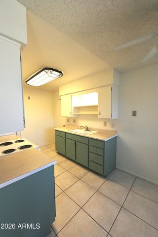 10118 N 97TH Drive A, Peoria, AZ 85345