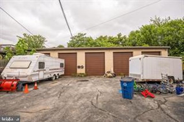 82-84 CHESTER PIKE, Darby, PA 19023