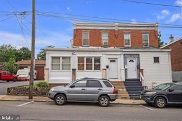 82-84 CHESTER PIKE, Darby, PA 19023