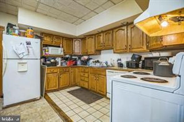 82-84 CHESTER PIKE, Darby, PA 19023