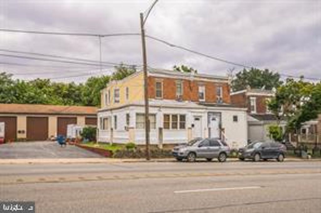 82-84 CHESTER PIKE, Darby, PA 19023