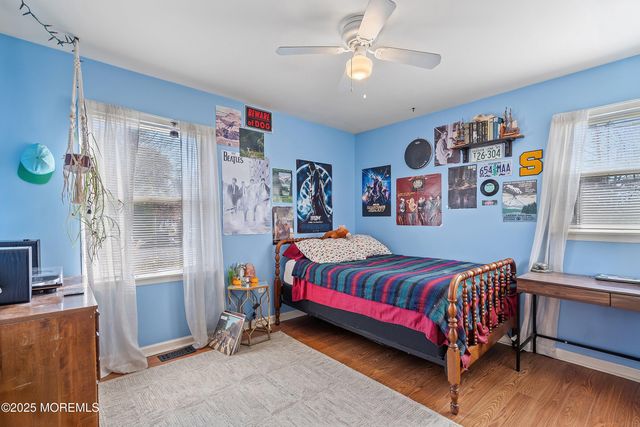 100 Leeward Road, Manahawkin, NJ 08050