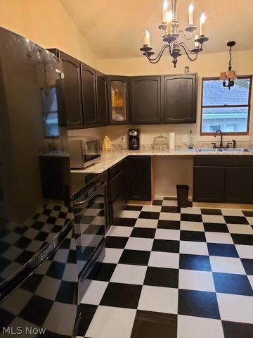 739 Cohasset Drive, Youngstown, OH 44511