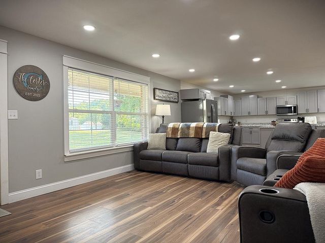 1348 Unionhill Rd, Red Boiling Springs, TN 37150
