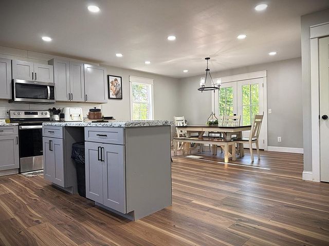1348 Unionhill Rd, Red Boiling Springs, TN 37150