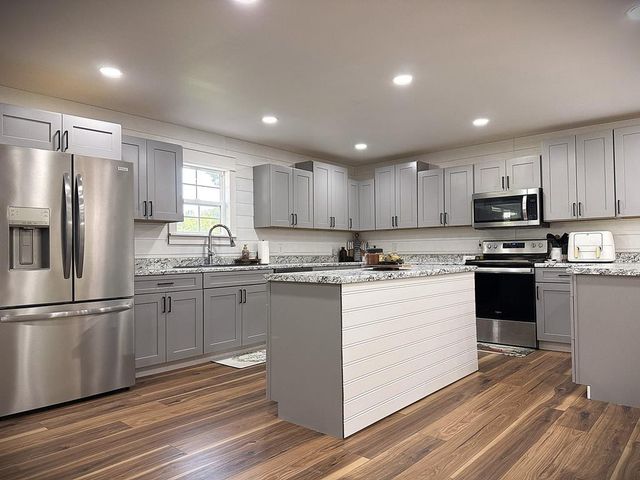 1348 Unionhill Rd, Red Boiling Springs, TN 37150