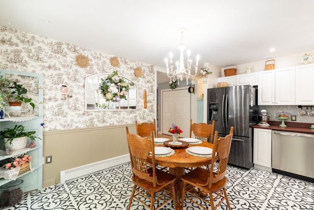 11 Spruce Road, Middleton, NH 03887