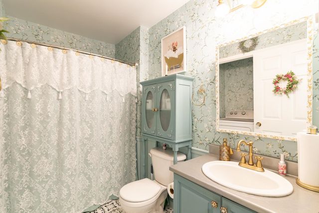 11 Spruce Road, Middleton, NH 03887