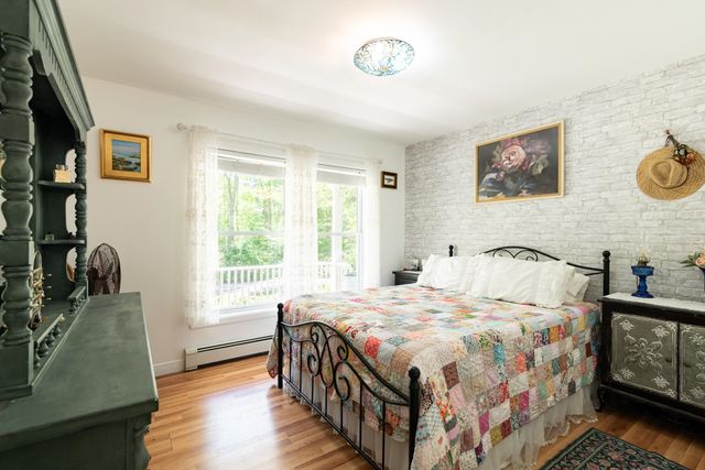 11 Spruce Road, Middleton, NH 03887