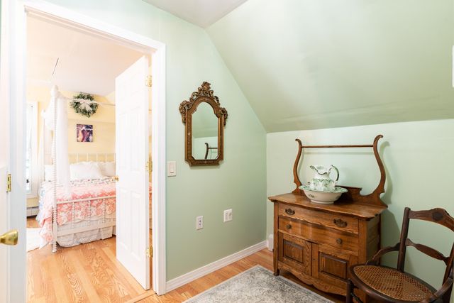 11 Spruce Road, Middleton, NH 03887