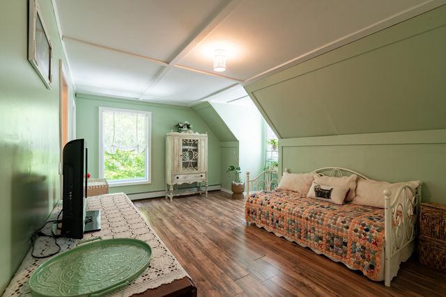 11 Spruce Road, Middleton, NH 03887