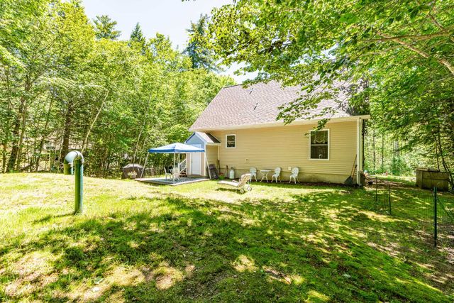 11 Spruce Road, Middleton, NH 03887