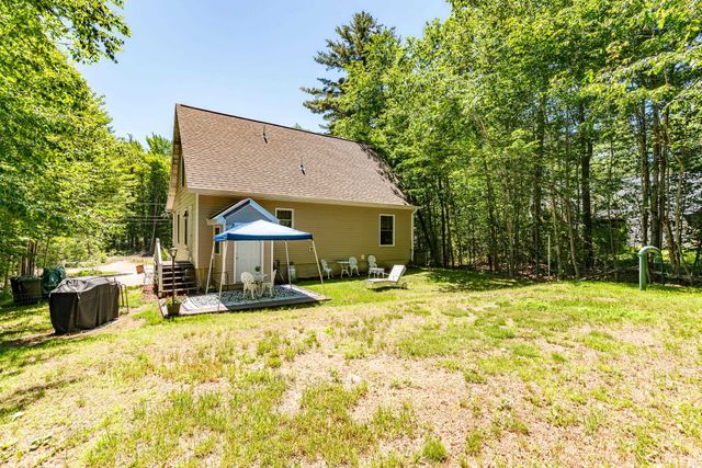 11 Spruce Road, Middleton, NH 03887