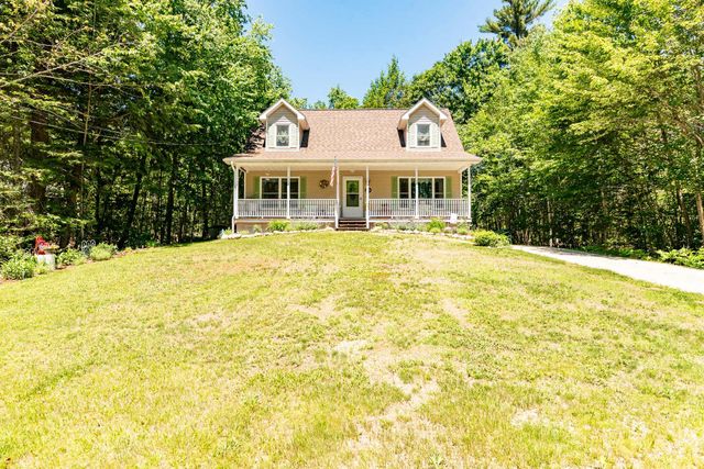 11 Spruce Road, Middleton, NH 03887