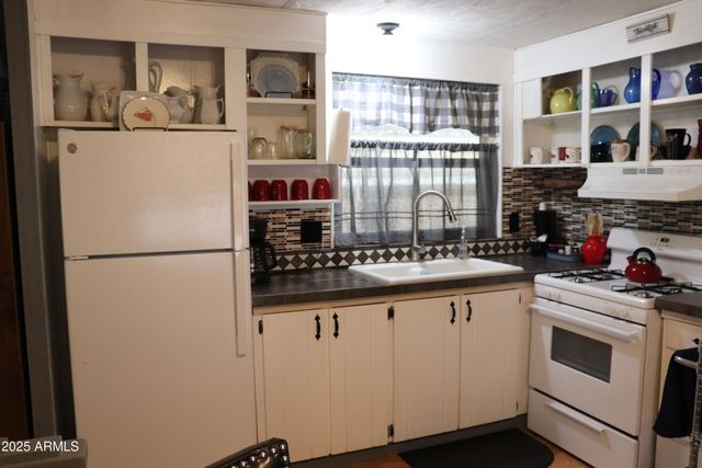 325 W State Route 89a -- 16, Cottonwood, AZ 86326