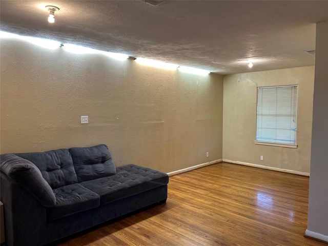 8506 Montridge Drive, Houston, TX 77055