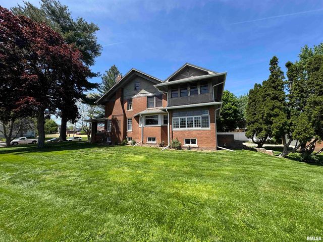 387 N KELLOGG Street, Galesburg, IL 61401