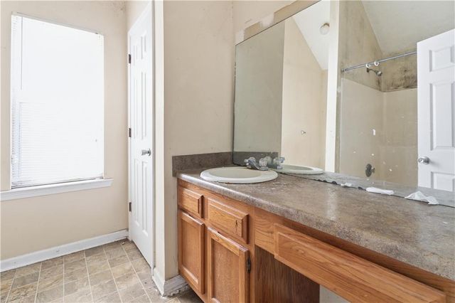 5633 Tunbridge Wells Court, Lithonia, GA 30058