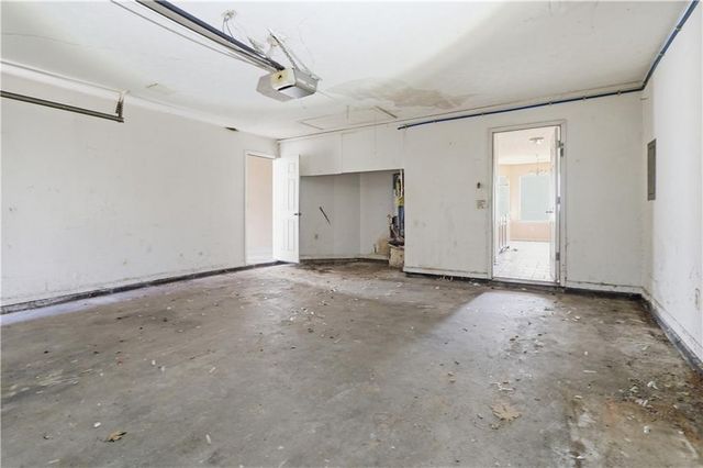 5633 Tunbridge Wells Court, Lithonia, GA 30058