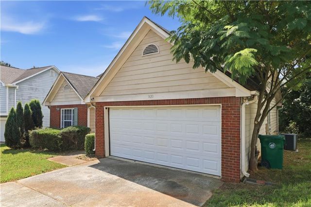 5633 Tunbridge Wells Court, Lithonia, GA 30058