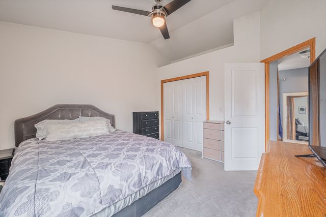 1133 Keystone Lane, Pleasant Hill, IA 50327