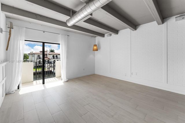 6901 Edgewater Dr 315, Coral Gables, FL 33133