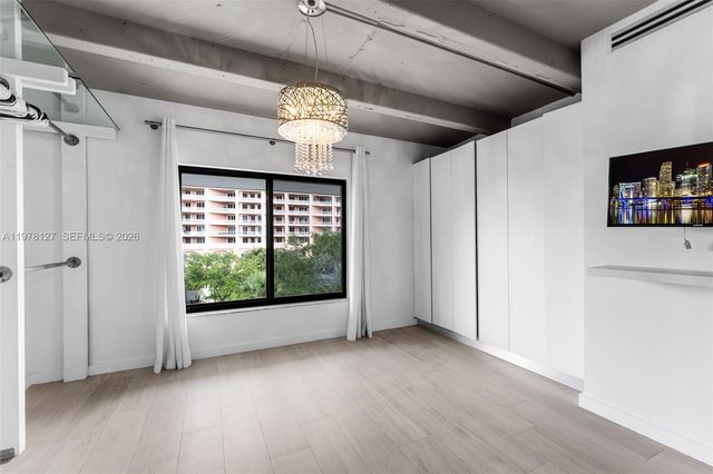 6901 Edgewater Dr 315, Coral Gables, FL 33133