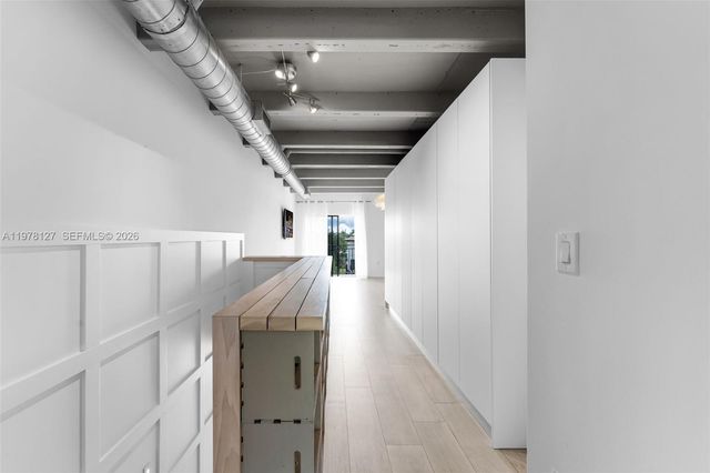 6901 Edgewater Dr 315, Coral Gables, FL 33133