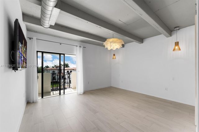 6901 Edgewater Dr 315, Coral Gables, FL 33133