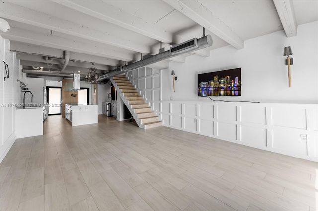 6901 Edgewater Dr 315, Coral Gables, FL 33133