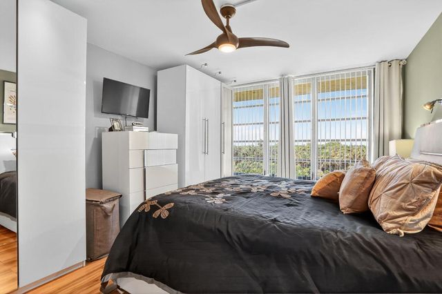 3960 Oaks Clubhouse Drive 504, Pompano Beach, FL 33069