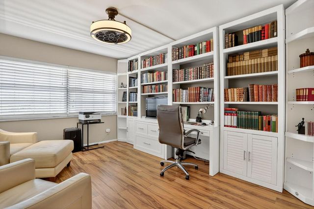 3960 Oaks Clubhouse Drive 504, Pompano Beach, FL 33069