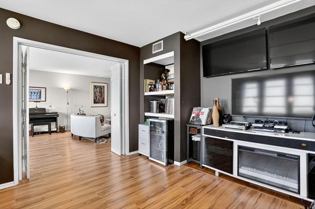 3960 Oaks Clubhouse Drive 504, Pompano Beach, FL 33069