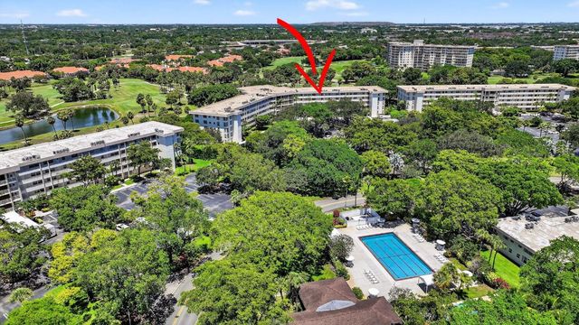 3960 Oaks Clubhouse Drive 504, Pompano Beach, FL 33069