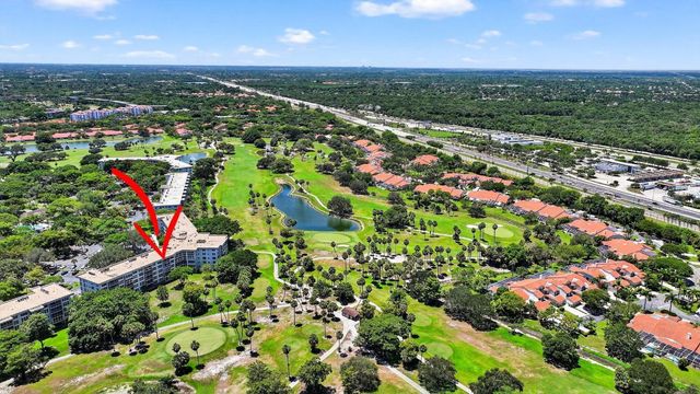 3960 Oaks Clubhouse Drive 504, Pompano Beach, FL 33069