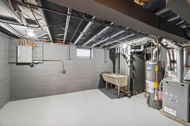 5636 Adair Avenue N, Crystal, MN 55429