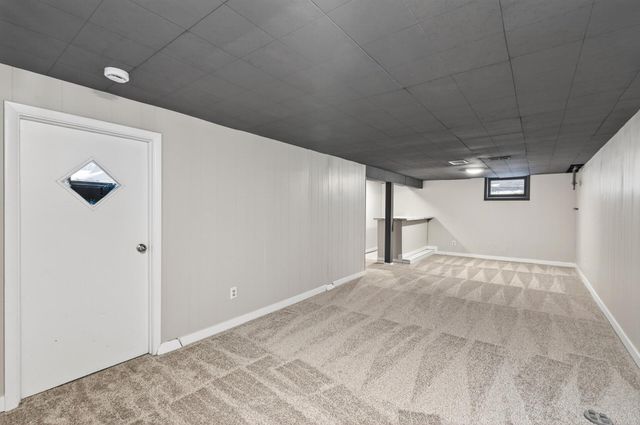 5636 Adair Avenue N, Crystal, MN 55429