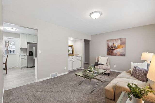 5636 Adair Avenue N, Crystal, MN 55429