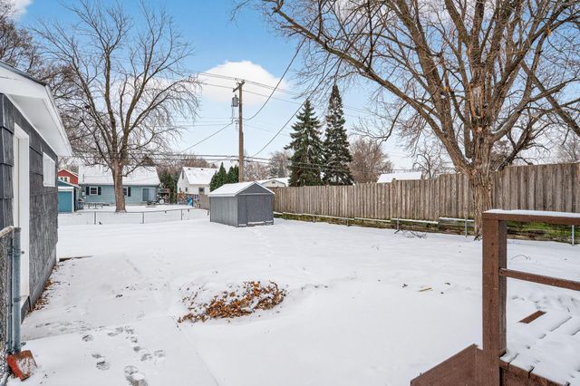 5636 Adair Avenue N, Crystal, MN 55429