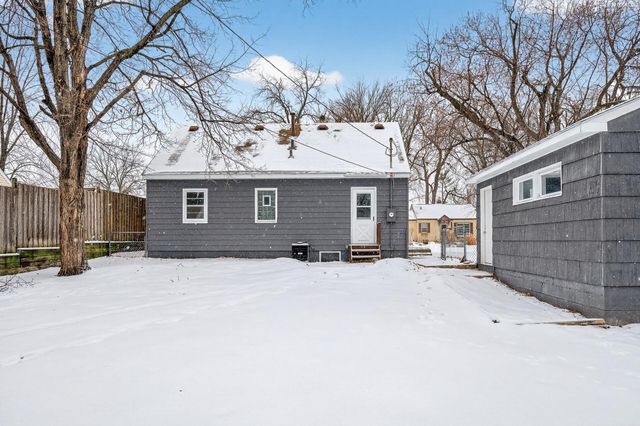 5636 Adair Avenue N, Crystal, MN 55429