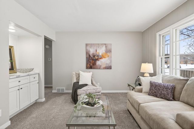 5636 Adair Avenue N, Crystal, MN 55429