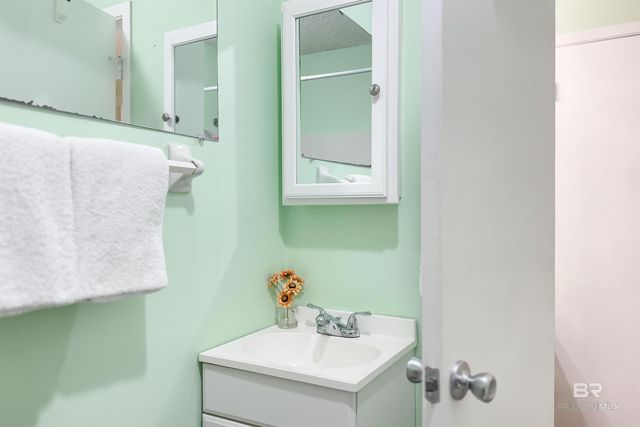 620 W Beach Boulevard 6A, Gulf Shores, AL 36542