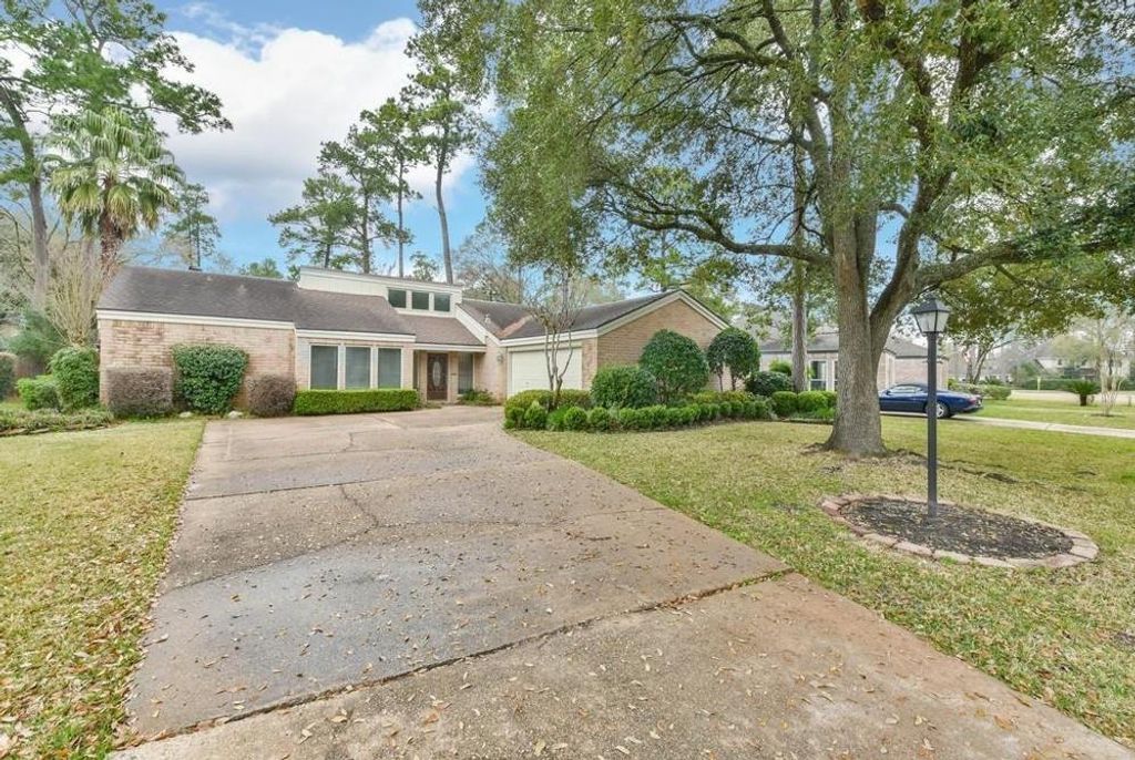 6610 Campden Drive, Spring, TX 77379