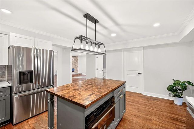 210 Lakeview W Ridge, Roswell, GA 30076