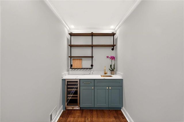 210 Lakeview W Ridge, Roswell, GA 30076