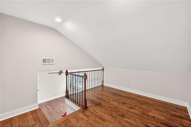 210 Lakeview W Ridge, Roswell, GA 30076