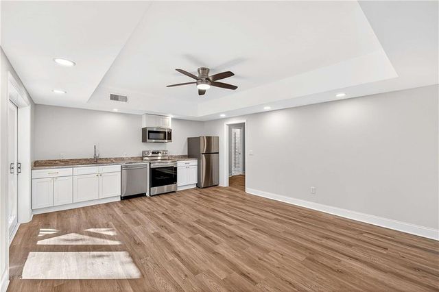 210 Lakeview W Ridge, Roswell, GA 30076