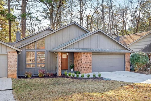 210 Lakeview W Ridge, Roswell, GA 30076