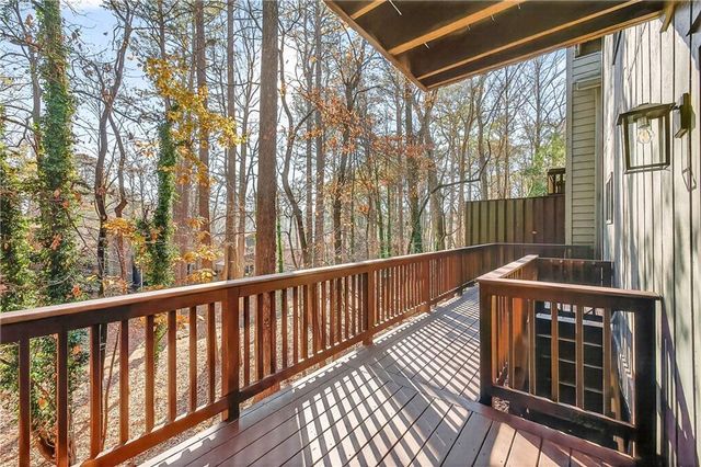 210 Lakeview W Ridge, Roswell, GA 30076